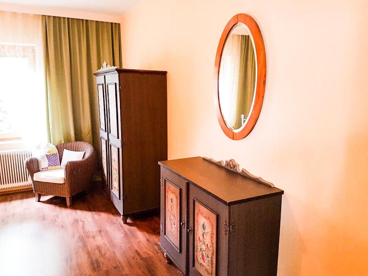 Helenental Pension & Apartments بادن المظهر الخارجي الصورة